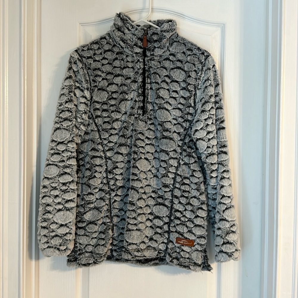 🆕 Simply Southern Girls Plush Pullover NWT Medium